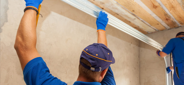 commercial overhead garage door repair in Brentwood